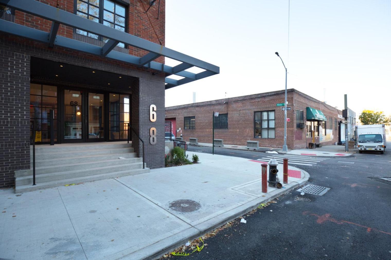 Apartment Dumbo 2br W Wd Roof Gym Nr Timeout Building Nyc-960 New York