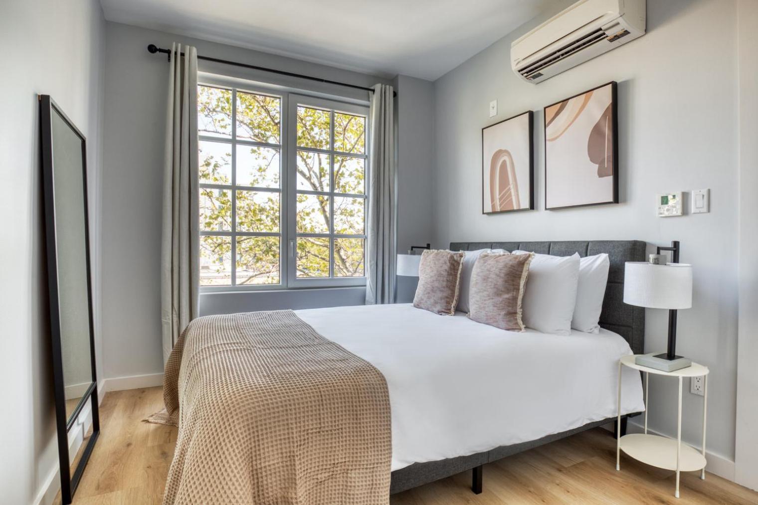 Dumbo 2br W Wd Roof Gym Nr Timeout Building Nyc-960 Apartment